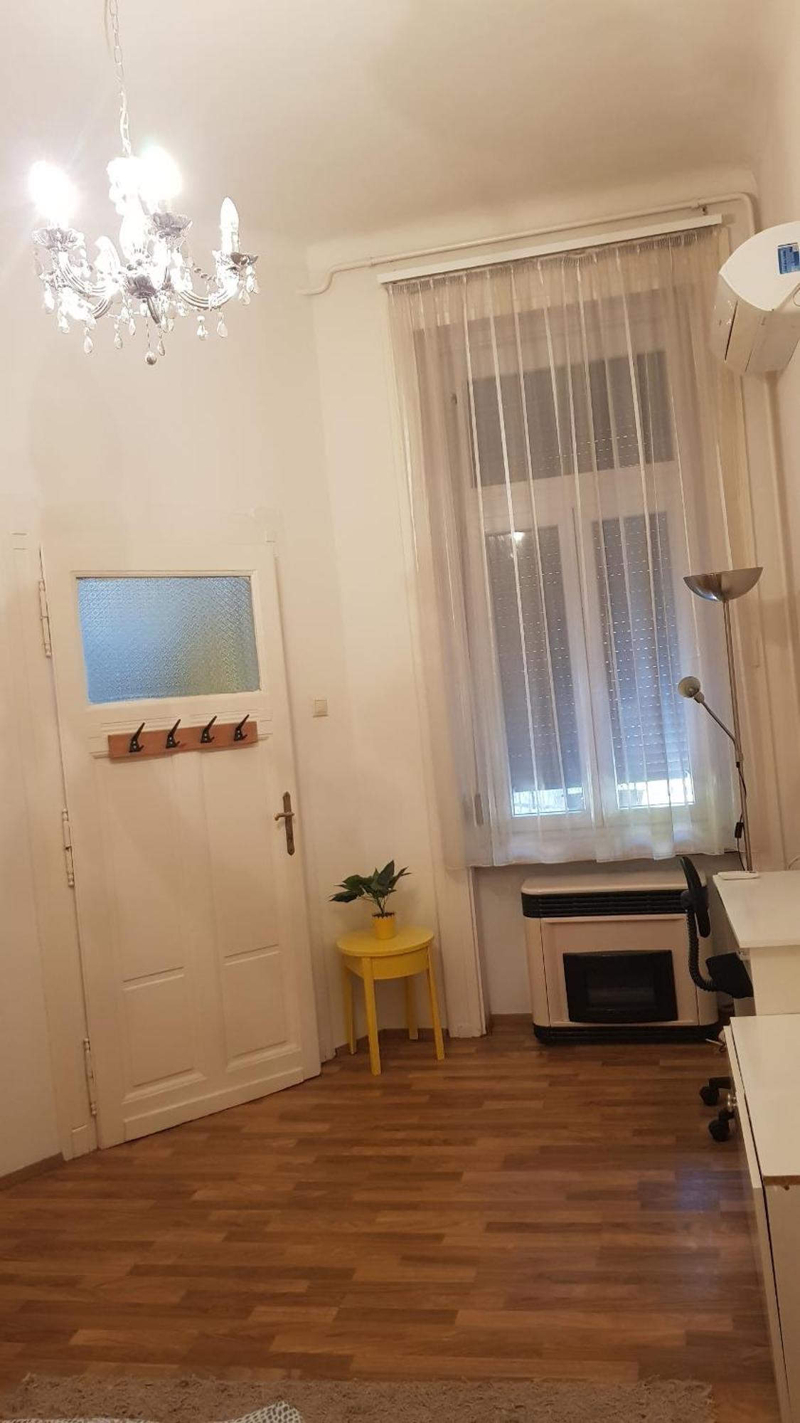 Center Royalty Apartment Boedapest Buitenkant foto